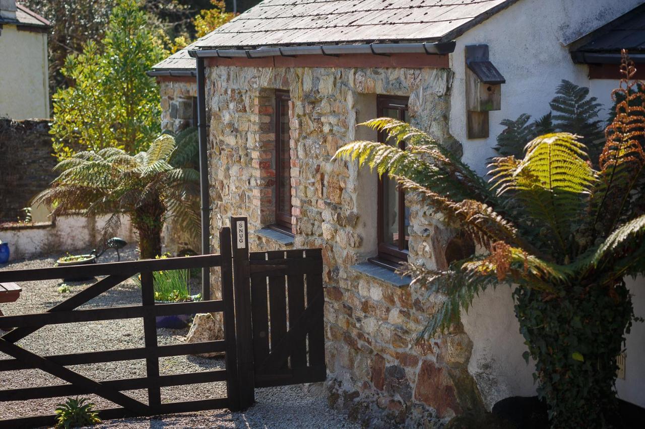 The Snug At Cornish Barn Holidays 트루로 외부 사진